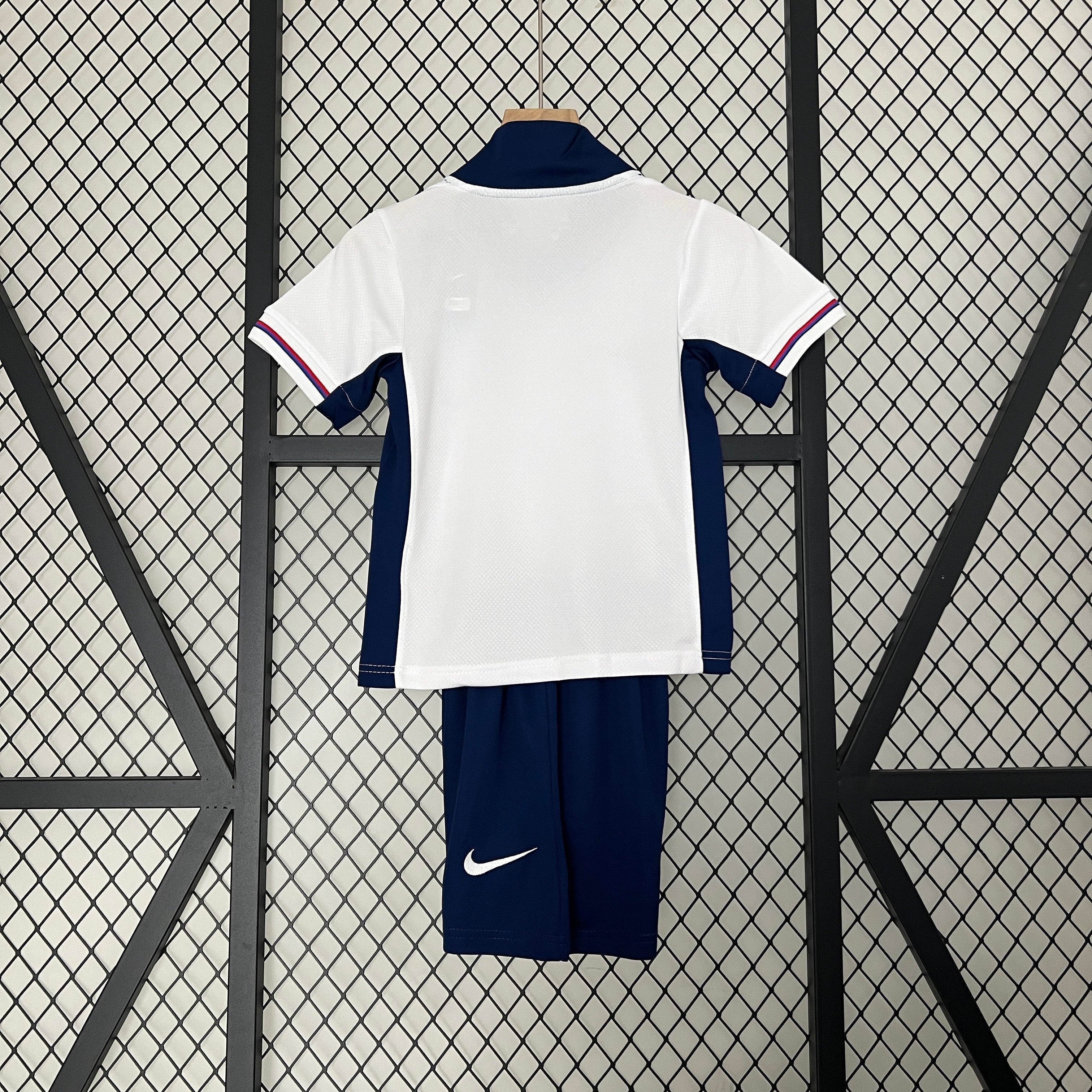 England 24/25 Kids Football shirt