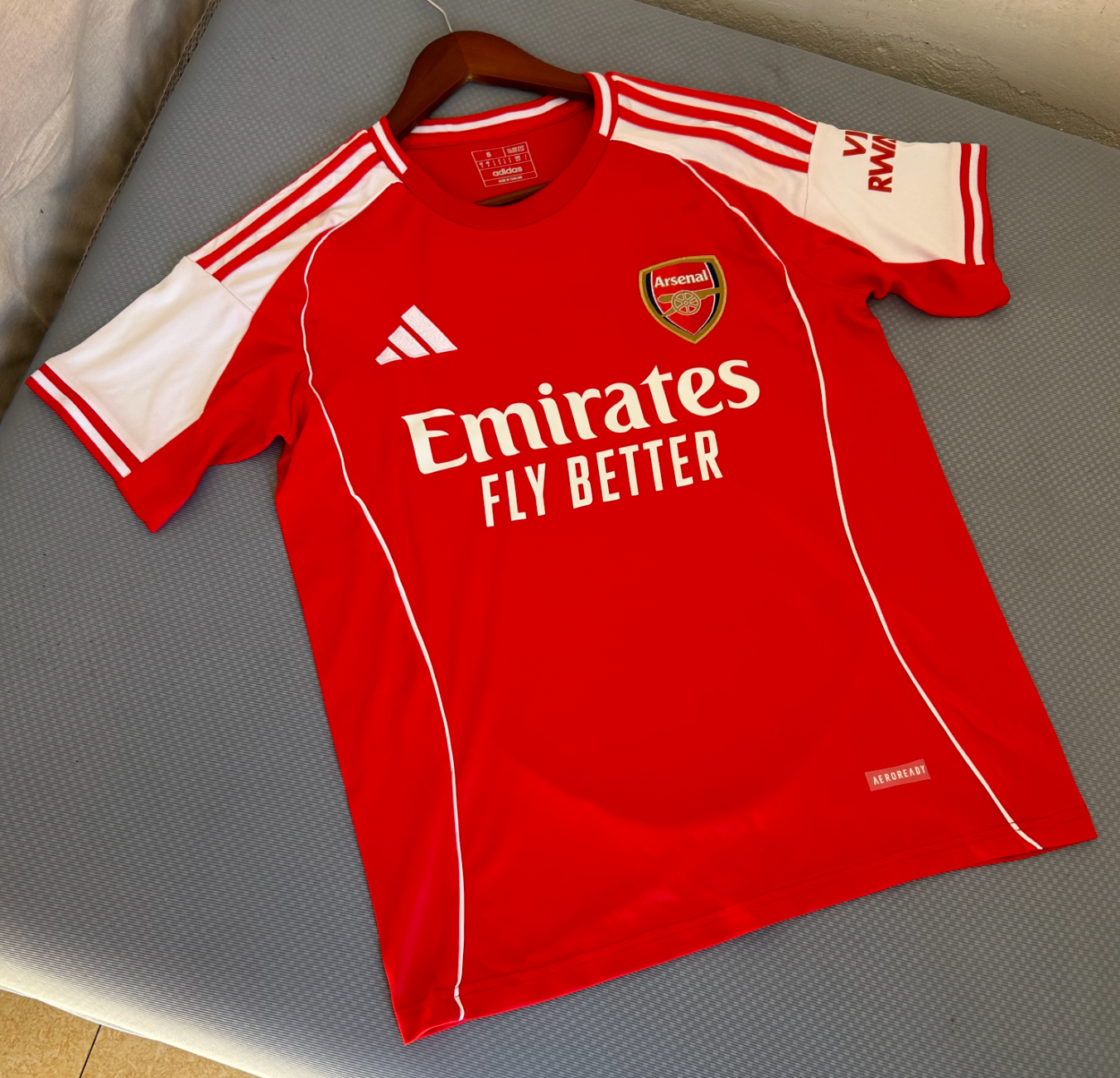 arsenal-shirt-2025-26-home