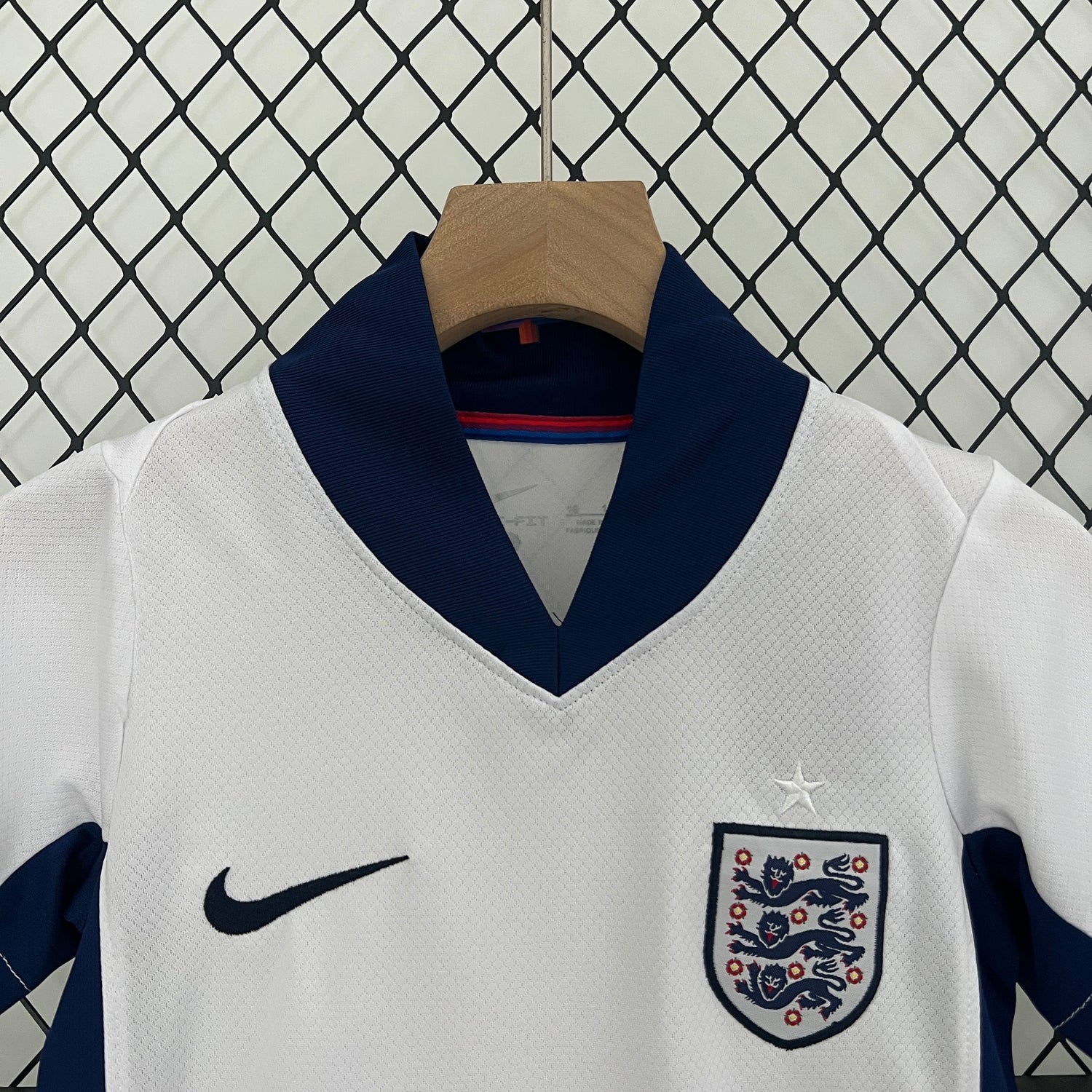England 24/25 Kids Football shirt