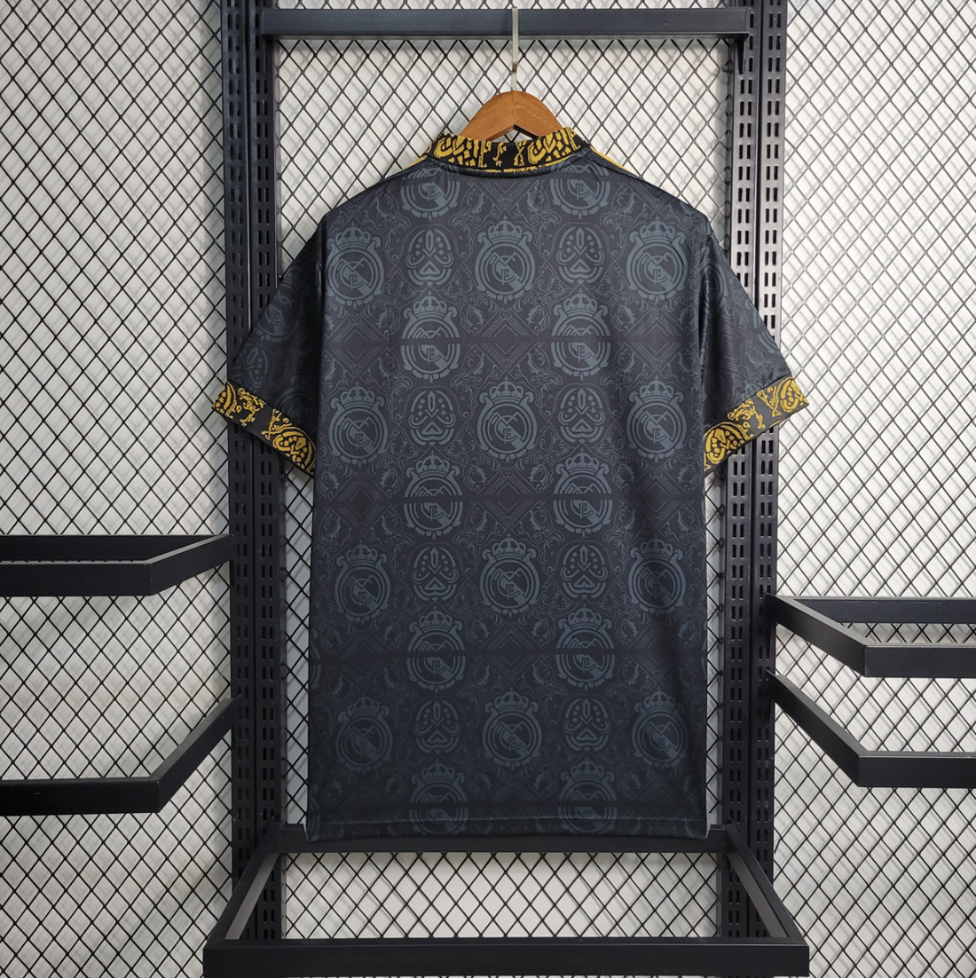 2023 24 real madrid gold royalty special edition kit