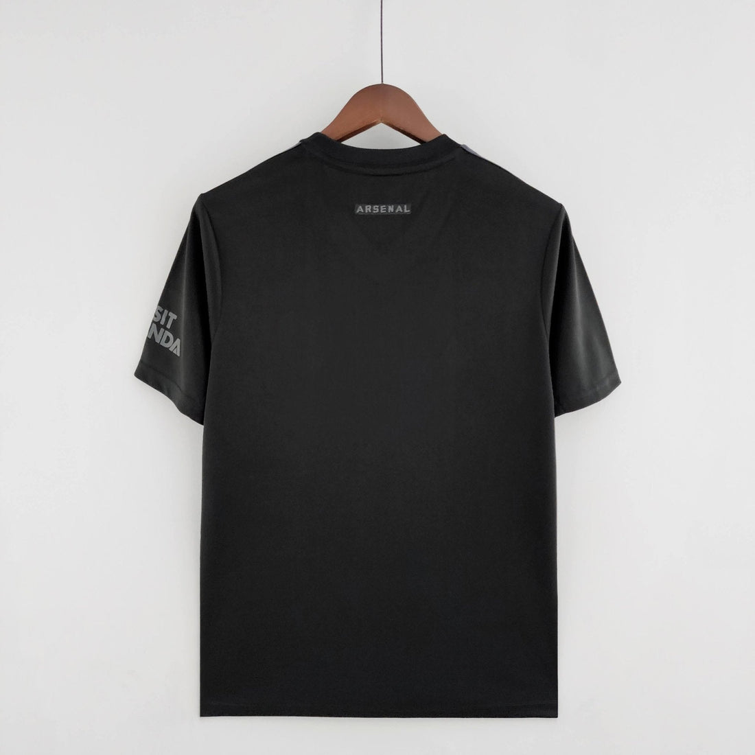 arsenal-all-black-shirt