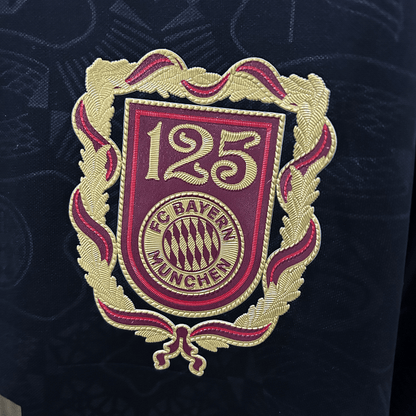 FC Bayern Jersey Luxe Chrome 