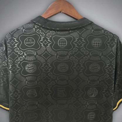 FC Bayern Jersey Luxe Chrome 